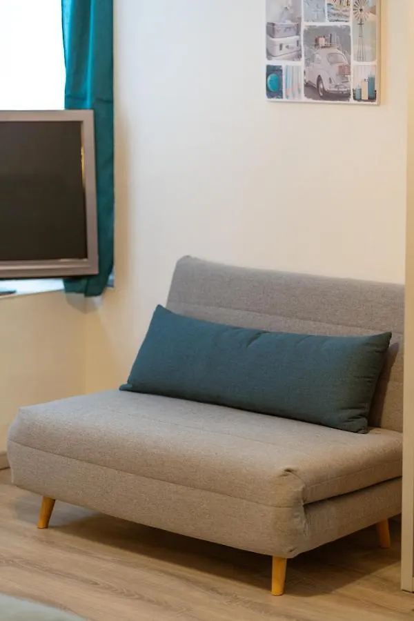 Apartment Home Away From Home @Budapest Center